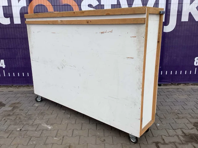 Beursstand met opbergkisten - afbeelding 15 van  18