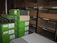 Beurswanden systeem sima in zeer grote hoeveelheid waaronder profielen, koppelstukken, wanddelen, deuren, p... - afbeelding 10 van  14