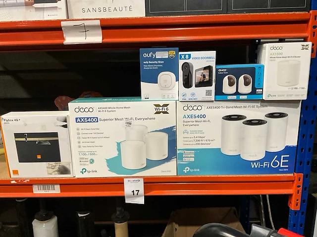Beveiligingscamera en wifi systeem (7x) - afbeelding 1 van  3