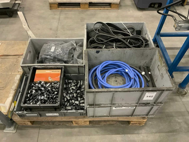Bevestiging / installatie materiaal - afbeelding 1 van  9