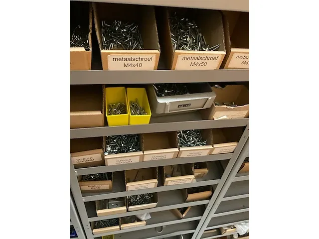 Bevestigingsmateriaal (c) - afbeelding 2 van  16