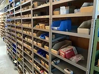 Bevestigingsmateriaal (c) - afbeelding 1 van  16