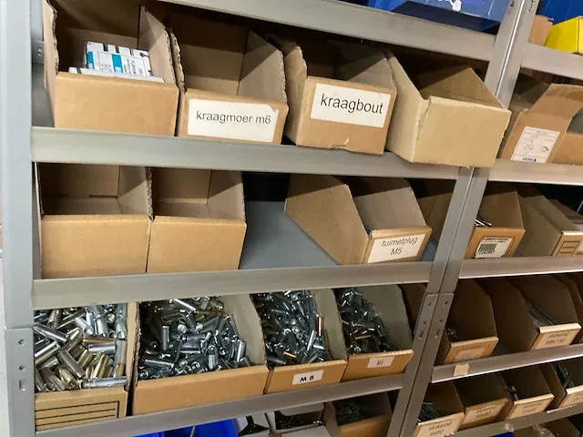 Bevestigingsmateriaal (c) - afbeelding 10 van  16