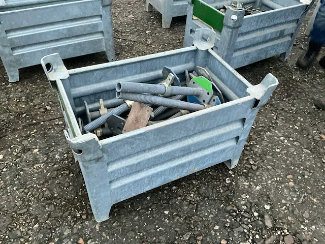 Bevestigingsmateriaal steiger in gegalvaniseerde bak - afbeelding 3 van  5