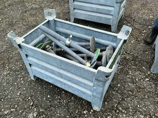 Bevestigingsmateriaal steiger in gegalvaniseerde bak - afbeelding 4 van  5