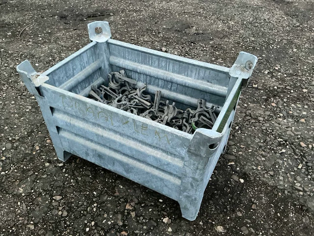 Bevestigingsmateriaal steiger in gegalvaniseerde bak - afbeelding 2 van  5