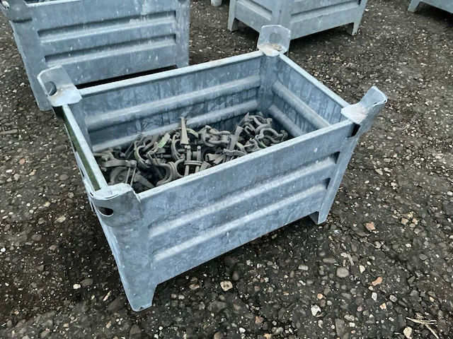 Bevestigingsmateriaal steiger in gegalvaniseerde bak - afbeelding 3 van  5