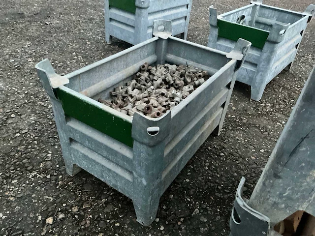 Bevestigingsmateriaal steiger in gegalvaniseerde bak - afbeelding 3 van  5
