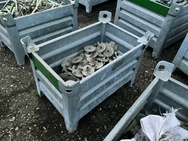 Bevestigingsmateriaal steiger in gegalvaniseerde bak - afbeelding 3 van  5