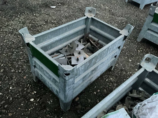 Bevestigingsmateriaal steiger in gegalvaniseerde bak - afbeelding 3 van  5