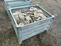 Bevestigingsmateriaal steiger in gegalvaniseerde bak - afbeelding 1 van  5