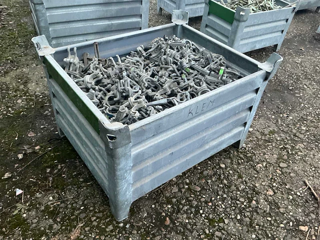 Bevestigingsmateriaal steiger in gegalvaniseerde bak - afbeelding 1 van  5