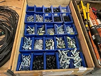 Bevestigingsmateriaal - afbeelding 1 van  7