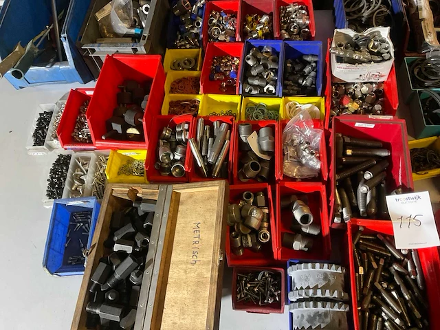 Bevestigingsmateriaal - afbeelding 4 van  4