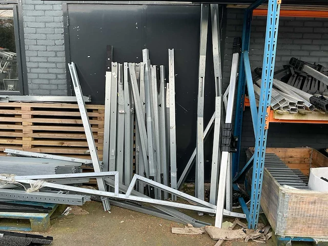 Bevestigingsmaterialen voor zonnepanelen - afbeelding 17 van  17