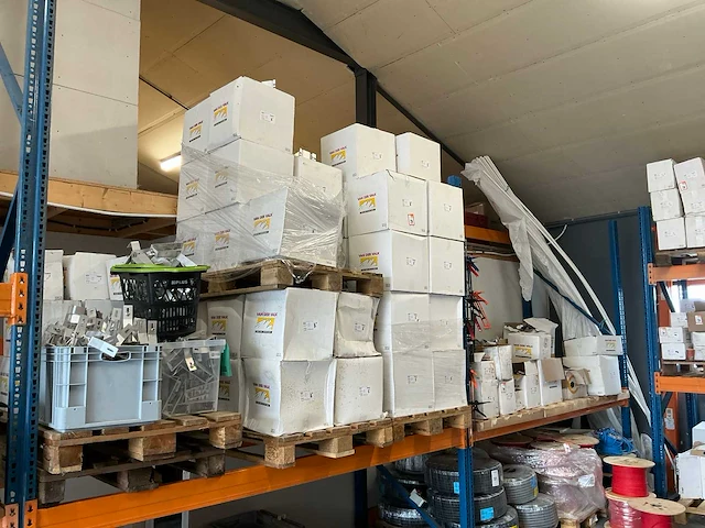 Bevestigingsmaterialen voor zonnepanelen - afbeelding 1 van  34