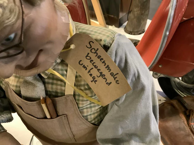 Bewegend decoratieve schoenmaker - afbeelding 10 van  10