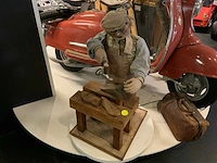 Bewegend decoratieve schoenmaker - afbeelding 1 van  10