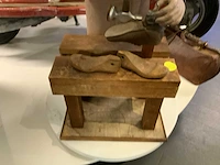Bewegend decoratieve schoenmaker - afbeelding 5 van  10