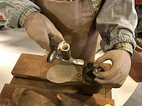 Bewegend decoratieve schoenmaker - afbeelding 7 van  10