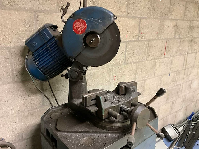 Bewo 250 afkortcirkelzaagmachine - afbeelding 1 van  9