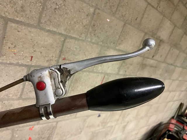 Bewo 250 afkortcirkelzaagmachine - afbeelding 4 van  9