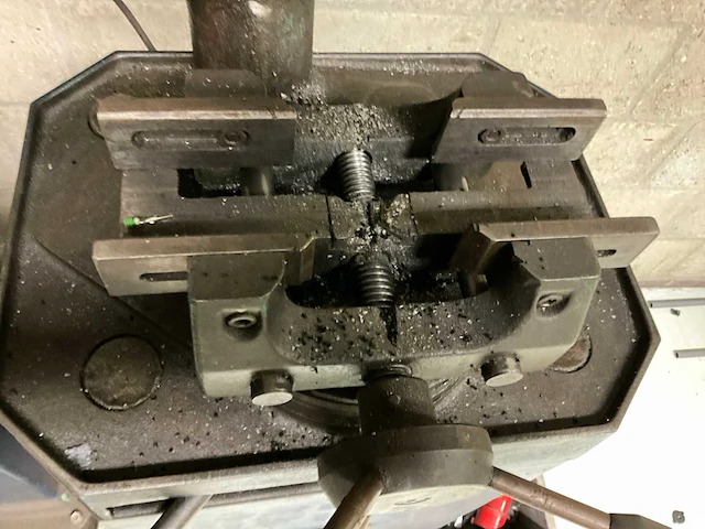 Bewo 250 afkortcirkelzaagmachine - afbeelding 6 van  9