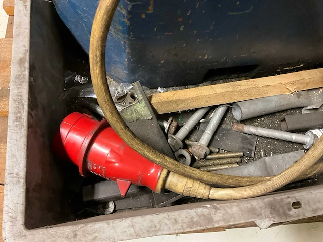 Bewo 250 afkortcirkelzaagmachine - afbeelding 7 van  9
