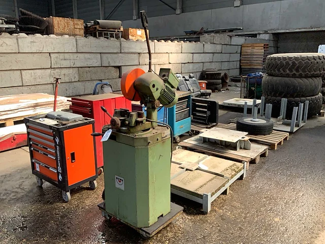 Bewo 250 lt afkortcirkelzaagmachine - afbeelding 1 van  6