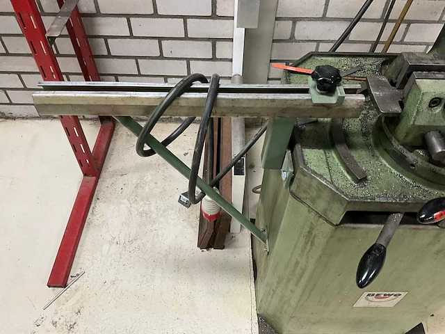 Bewo 250lt afkortcirkelzaagmachine - afbeelding 5 van  9
