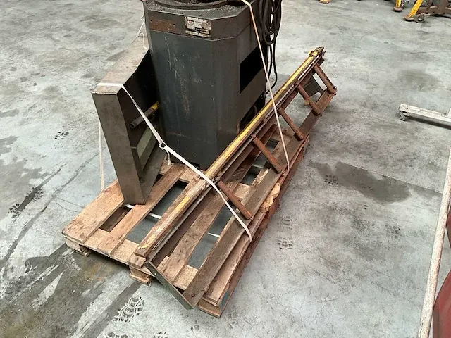 Bewo afkortcirkelzaagmachine - afbeelding 6 van  7