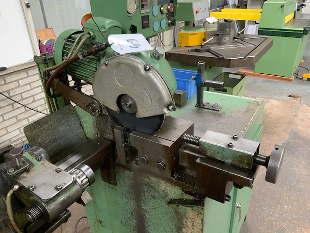 Bewo afkortcirkelzaagmachine - afbeelding 5 van  7