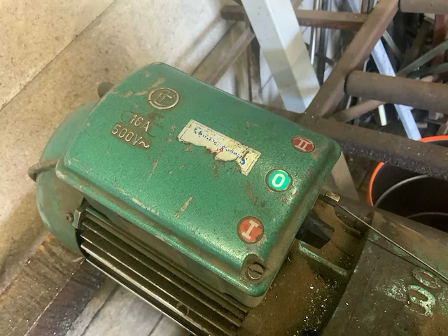 Bewo afkortcirkelzaagmachine - afbeelding 10 van  13