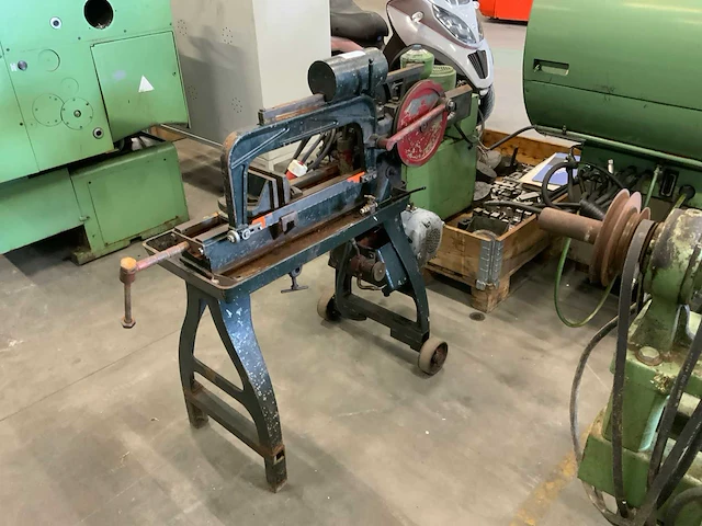 Bewo beugelzaagmachine - afbeelding 1 van  4