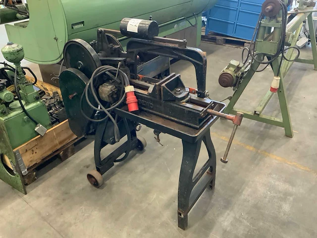 Bewo beugelzaagmachine - afbeelding 3 van  4