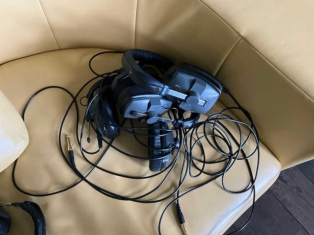 Beyer dynamic dt-150 hoofdtelefoon (3x) - afbeelding 5 van  5
