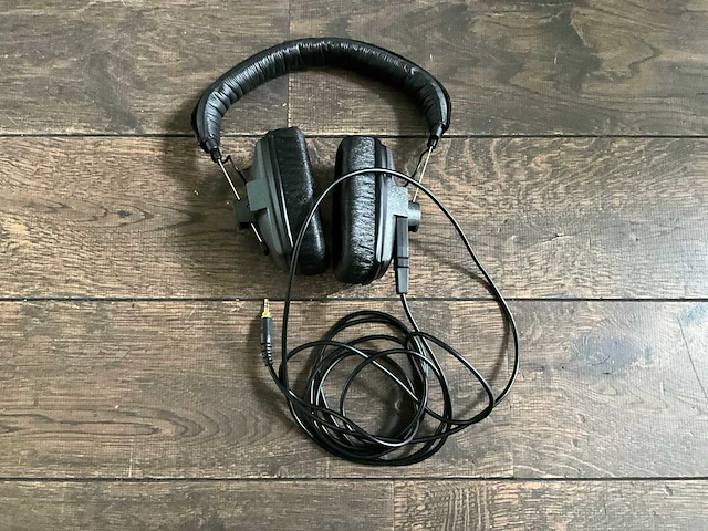Beyer dynamic dt-150 hoofdtelefoon (3x) - afbeelding 1 van  5