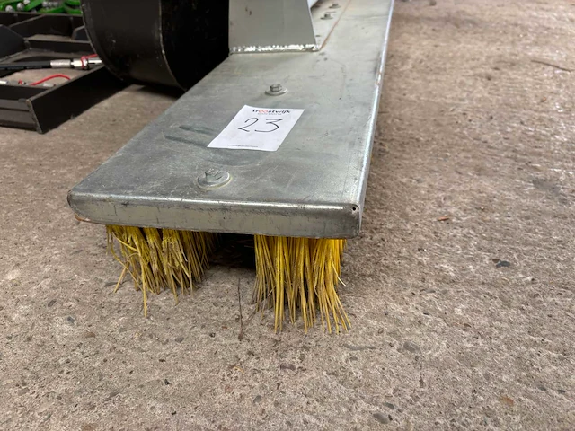Bezem voor knikmops 150cm - afbeelding 2 van  3