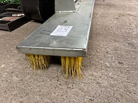 Bezem voor knikmops 150cm - afbeelding 2 van  3