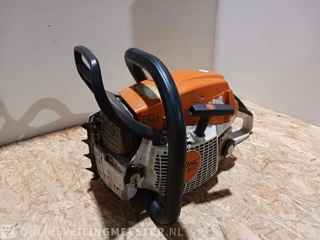 Bezine kettingzaag stihl, ms 261c - afbeelding 1 van  5