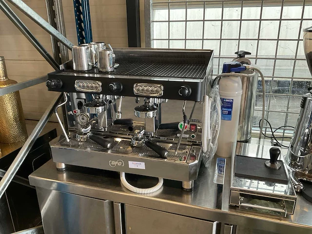 Bfc classica espressomachine met waterontharder - afbeelding 1 van  5