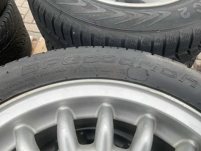 Bfgoodrich autoband met bmw velg 195/50 hr15 (4x) - afbeelding 6 van  9