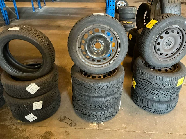 Bfgoodrich g-force winterband op velg 195/55r16 (4x) - afbeelding 1 van  5
