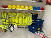 Bhv materialen - afbeelding 1 van  12