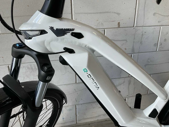 Bianchi e-omnia t-type deore xt10 bosch 625wh elektrische fiets - afbeelding 4 van  11