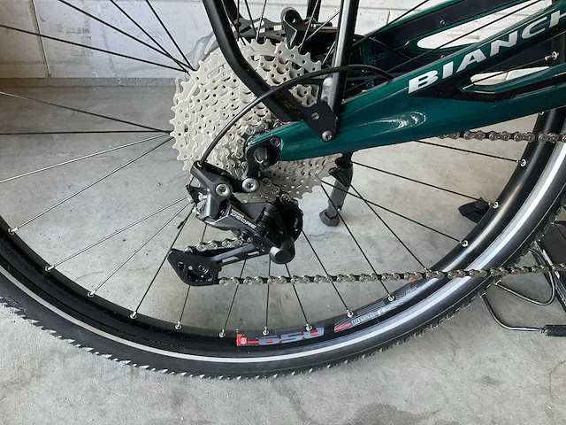 Bianchi e-vertic t-type deore 10s bosch 500 wh elektrische fiets - afbeelding 11 van  11