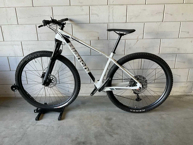 Bianchi nitron 9.4 xt deo 1x12 sp mountainbike - afbeelding 1 van  12