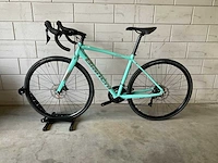 Bianchi via nirone 7 105 disc racefiets