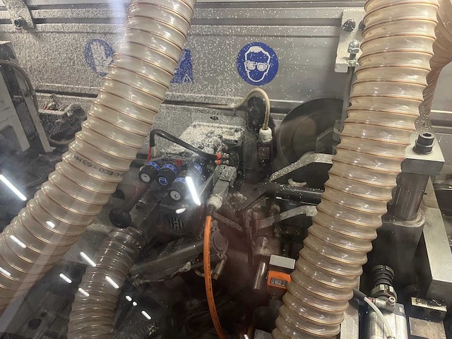 Biesse - 2006 - akron 850 - kantaanlijmmachine - afbeelding 4 van  26