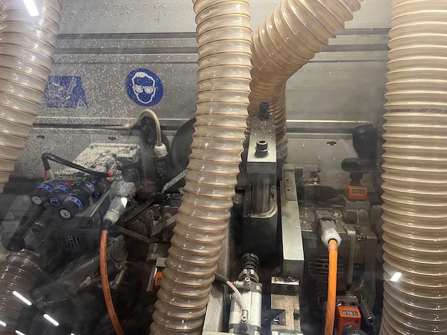 Biesse - 2006 - akron 850 - kantaanlijmmachine - afbeelding 9 van  26